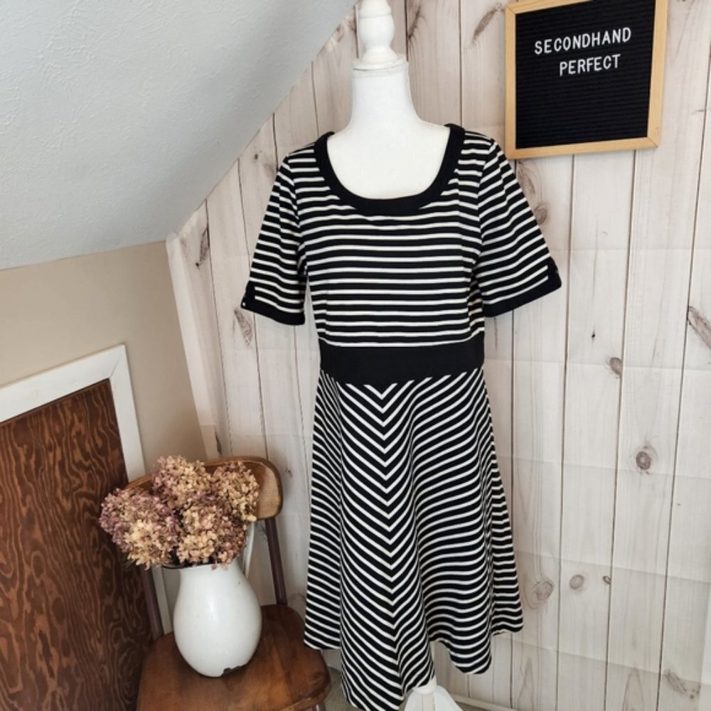Liz Claiborne Striped Short Sleeve Dress